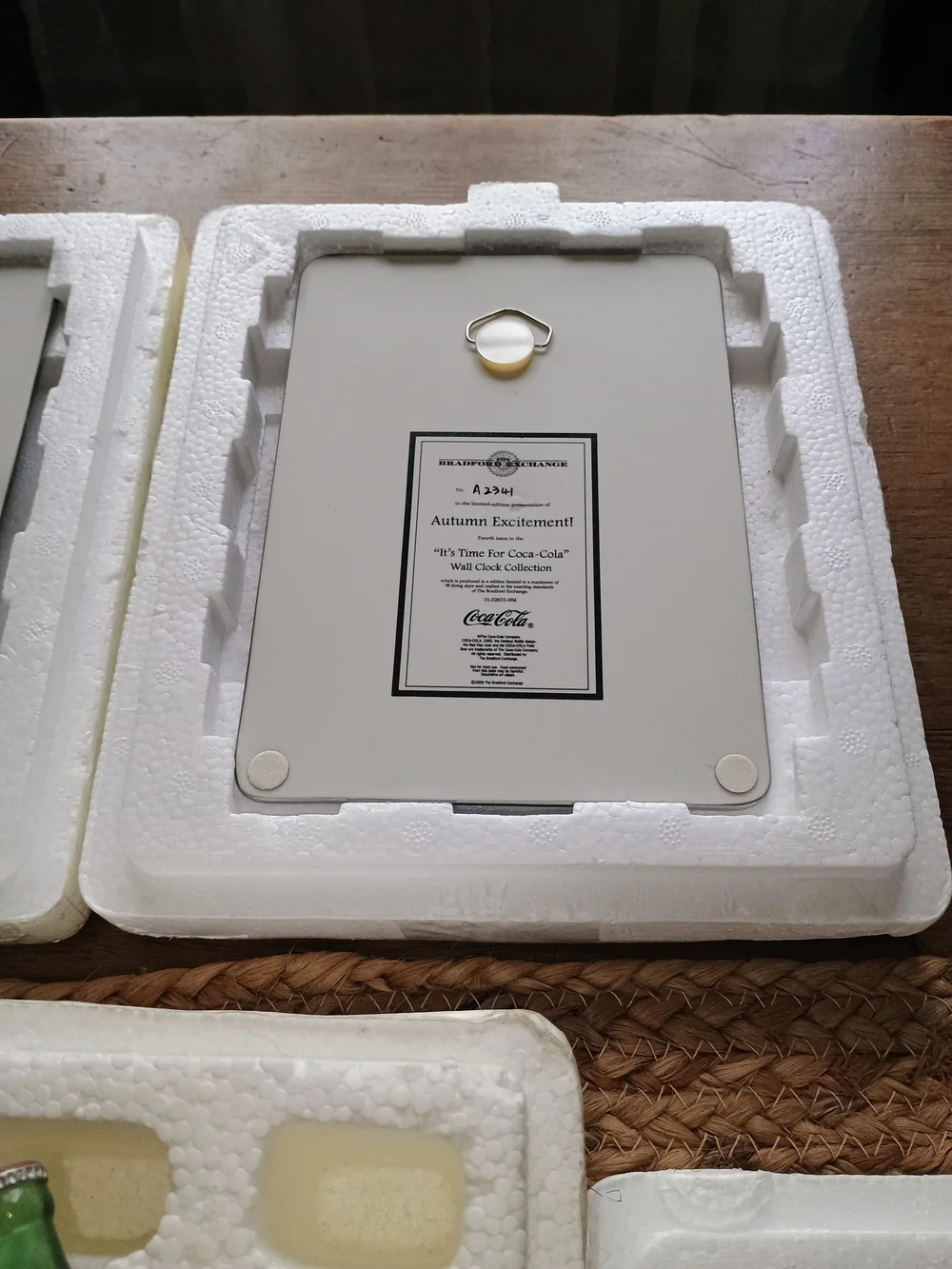 Bradford Exchange Coca Cola  Wall Clock Limited Edition W 5 Collectors Plates 09